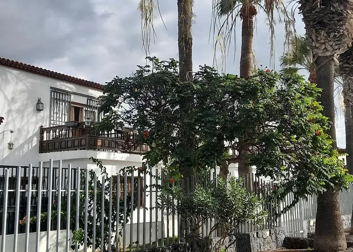 בית נופש Playa Montana Amarilla Sunset,pool קוסטה דל סילנסיו