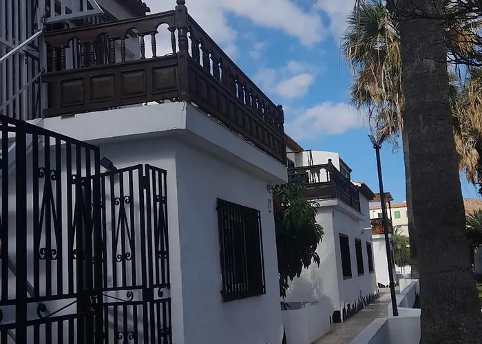 Playa Montana Amarilla Sunset,pool *